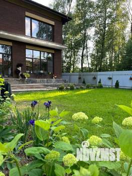 Дом 495м&sup2;, 3-этажный, участок 23 сот.  