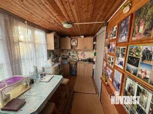 Дом 18м², 2-этажный, участок 6 сот.  