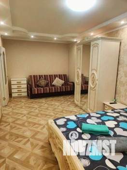 1-к квартира, посуточно, 50м2, 1/1 этаж