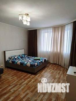 1-к квартира, посуточно, 59м2, 1/1 этаж