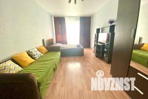 1-к квартира, посуточно, 34м2, 7/9 этаж