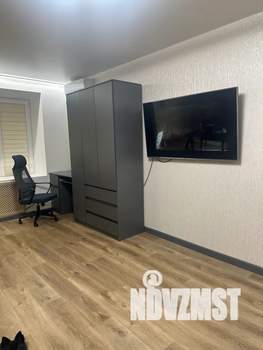 Студия квартира, посуточно, 32м2, 1/9 этаж