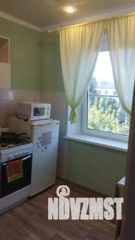 1-к квартира, посуточно, 32м2, 4/4 этаж