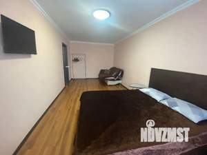 1-к квартира, посуточно, 36м2, 13/16 этаж