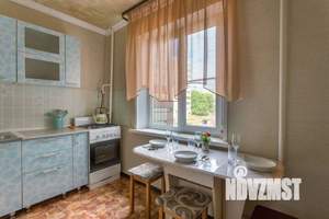 2-к квартира, посуточно, 48м2, 1/1 этаж