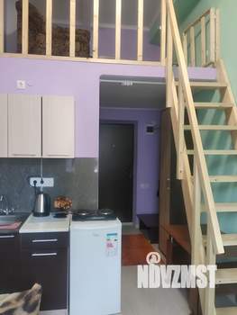 Студия квартира, посуточно, 38м2, 1/4 этаж