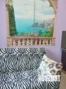 Студия квартира, посуточно, 38м2, 1/4 этаж