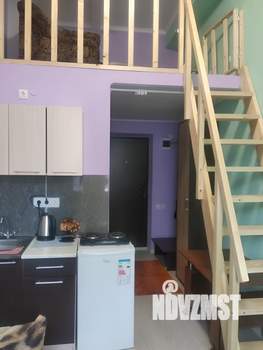 Студия квартира, посуточно, 38м2, 1/4 этаж