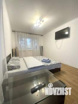 2-к квартира, посуточно, 43м2, 1/1 этаж