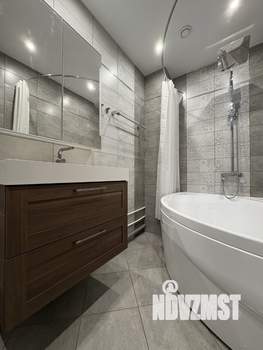 2-к квартира, вторичка, 56м2, 1/3 этаж