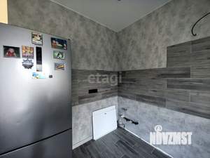 2-к квартира, вторичка, 64м2, 1/3 этаж