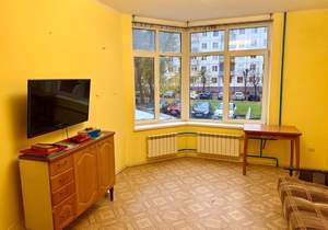 2-к квартира, вторичка, 60м2, 1/9 этаж