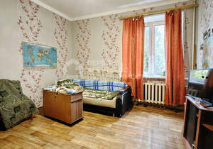 3-к квартира, вторичка, 74м2, 1/2 этаж