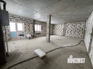 2-к квартира, вторичка, 61м2, 1/3 этаж