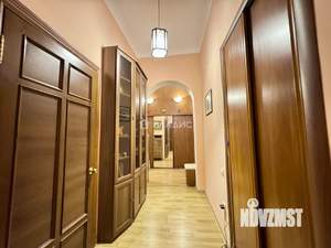 2-к квартира, вторичка, 57м2, 1/5 этаж