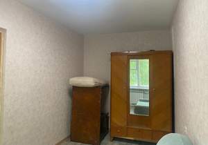 2-к квартира, вторичка, 42м2, 1/4 этаж