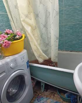 2-к квартира, вторичка, 42м2, 1/5 этаж