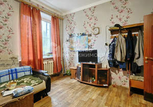 3-к квартира, вторичка, 74м2, 1/2 этаж