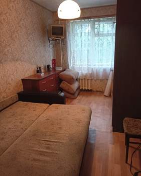 2-к квартира, вторичка, 42м2, 1/5 этаж