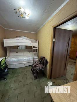 2-к квартира, вторичка, 44м2, 1/4 этаж