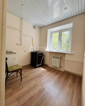 3-к квартира, вторичка, 57м2, 1/4 этаж
