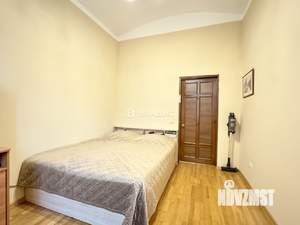 2-к квартира, вторичка, 57м2, 1/5 этаж