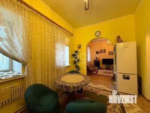 2-к квартира, вторичка, 72м2, 1/4 этаж