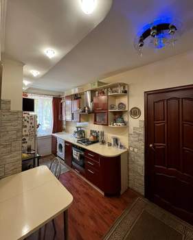 3-к квартира, вторичка, 56м2, 1/2 этаж