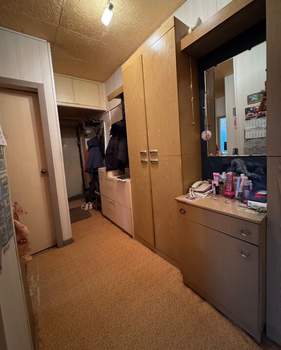 3-к квартира, вторичка, 64м2, 1/9 этаж