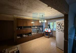 3-к квартира, вторичка, 58м2, 1/5 этаж