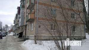 2-к квартира, вторичка, 42м2, 1/4 этаж