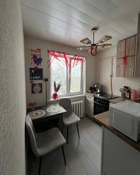 2-к квартира, вторичка, 43м2, 5/5 этаж