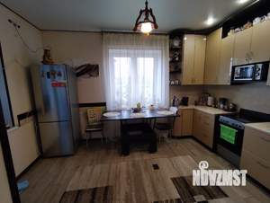 2-к квартира, вторичка, 56м2, 1/3 этаж