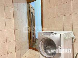 2-к квартира, вторичка, 58м2, 1/4 этаж