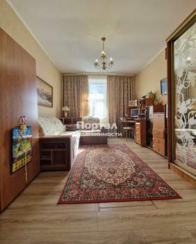 3-к квартира, вторичка, 71м2, 1/3 этаж