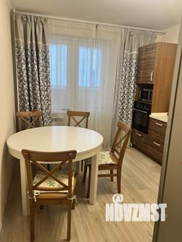 2-к квартира, вторичка, 63м2, 7/18 этаж