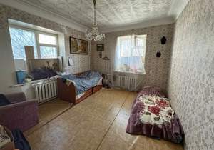 2-к квартира, вторичка, 57м2, 1/3 этаж