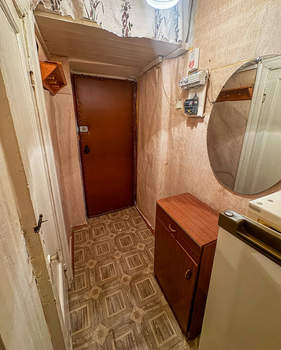 2-к квартира, вторичка, 42м2, 1/5 этаж