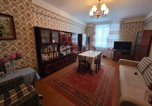 3-к квартира, вторичка, 81м2, 2/4 этаж