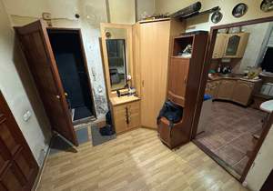 2-к квартира, вторичка, 42м2, 1/5 этаж