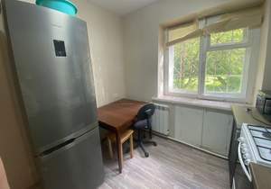 2-к квартира, вторичка, 42м2, 1/4 этаж