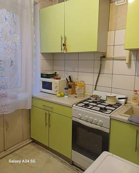 2-к квартира, вторичка, 41м2, 1/4 этаж