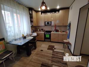 2-к квартира, вторичка, 56м2, 1/3 этаж