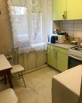 2-к квартира, вторичка, 43м2, 1/4 этаж