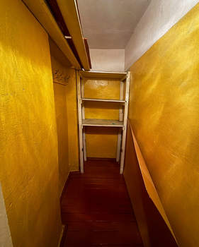 2-к квартира, вторичка, 42м2, 1/5 этаж