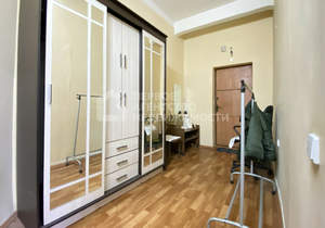 2-к квартира, вторичка, 58м2, 1/4 этаж
