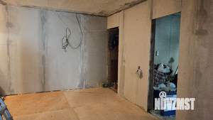 2-к квартира, вторичка, 45м2, 1/4 этаж