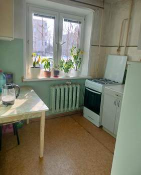 3-к квартира, вторичка, 58м2, 1/5 этаж