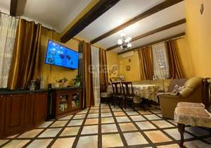 3-к квартира, вторичка, 95м2, 2/4 этаж