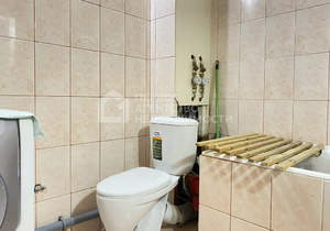 2-к квартира, вторичка, 58м2, 1/4 этаж